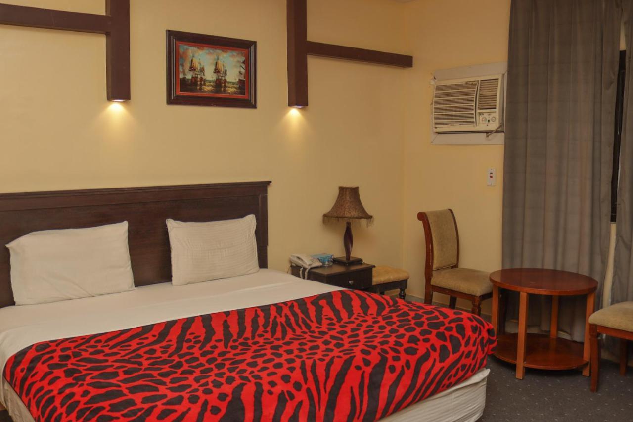 Al Orouba Hotel Riadh Exterior foto