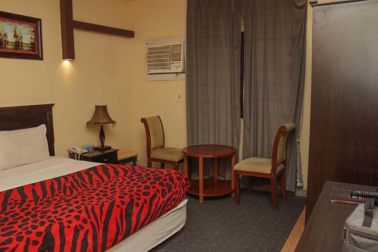 Al Orouba Hotel Riadh Exterior foto